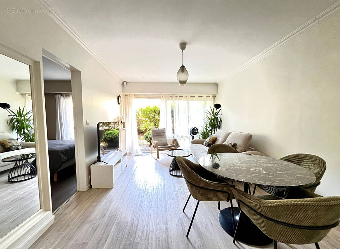Appartement à ATHIS-MONS