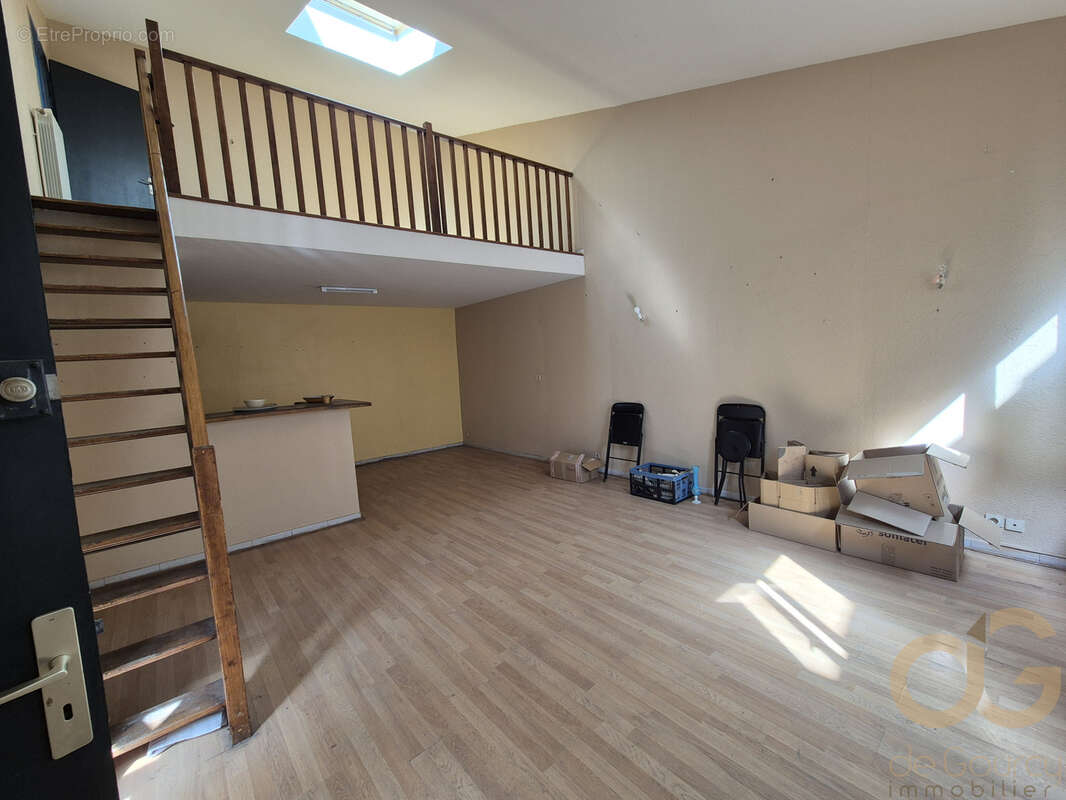 Appartement à NIMES