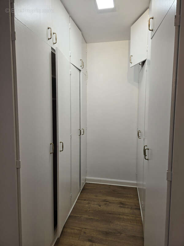 Appartement à MARSEILLE-7E