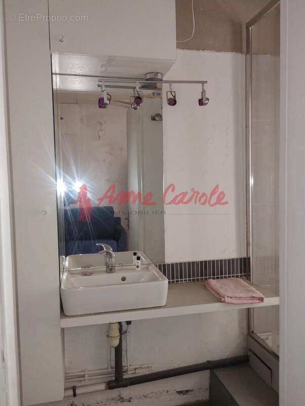 Appartement à PARIS-20E