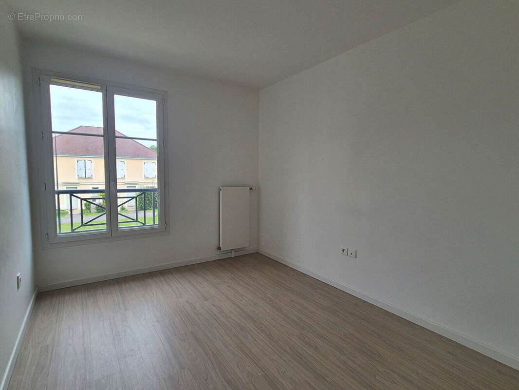 Appartement à RUBELLES