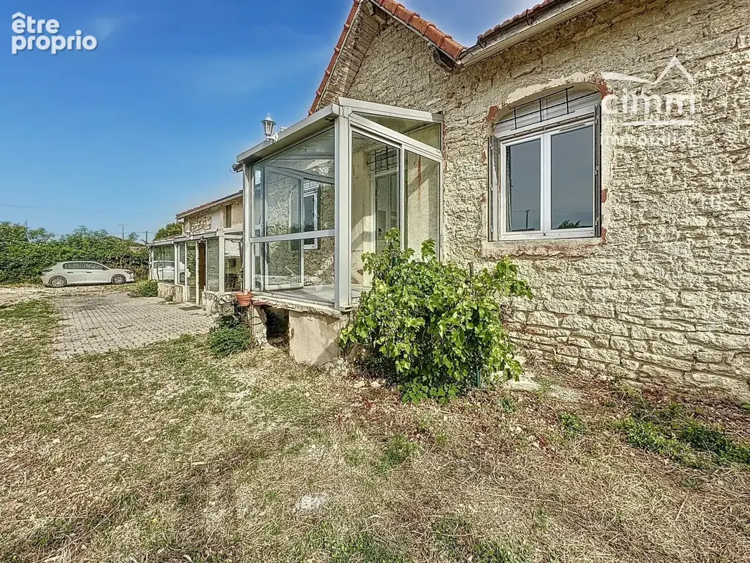 Maison à PERNES-LES-FONTAINES