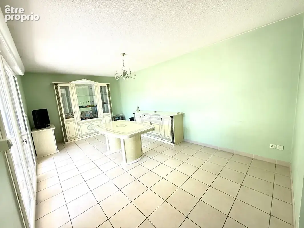 Appartement en rez-de-jardin avec terrasse et place de parking privative63,65 - photo 6