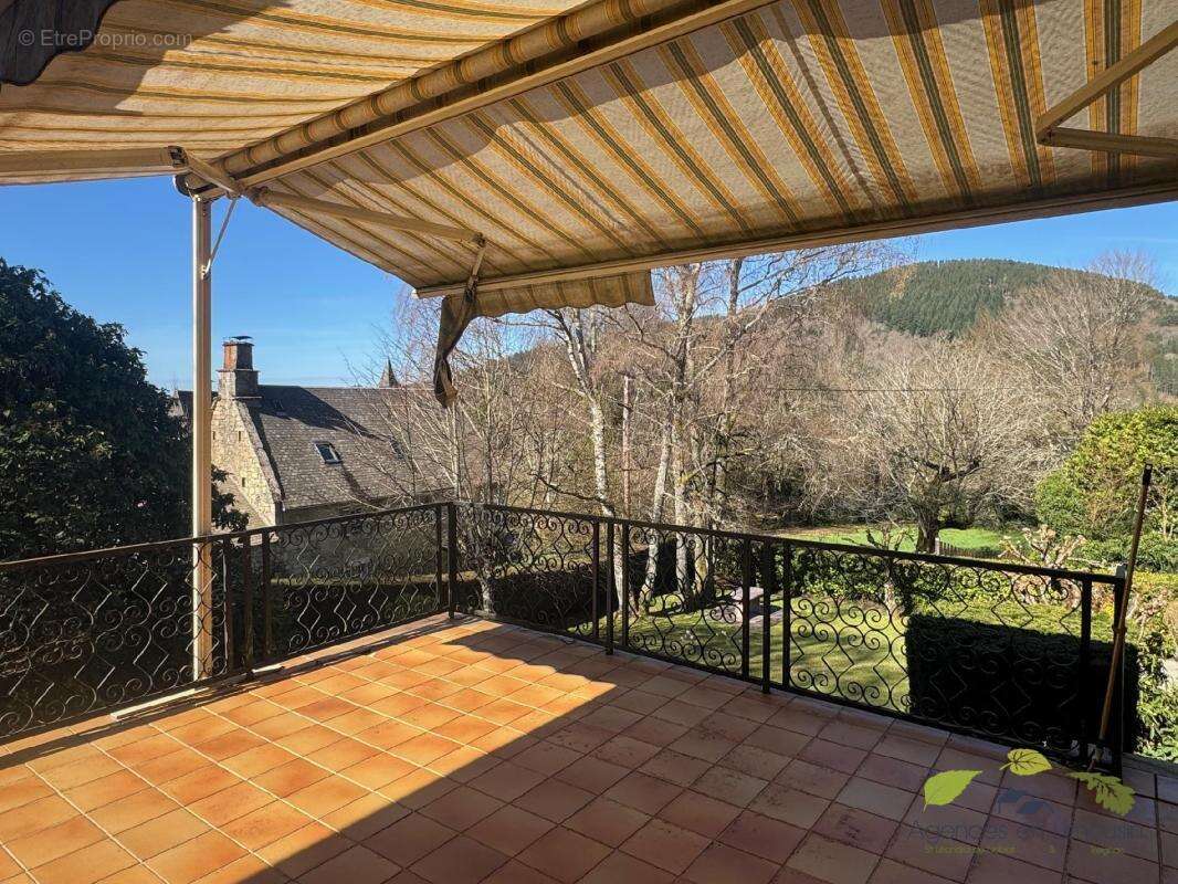 Maison à CHAUMEIL