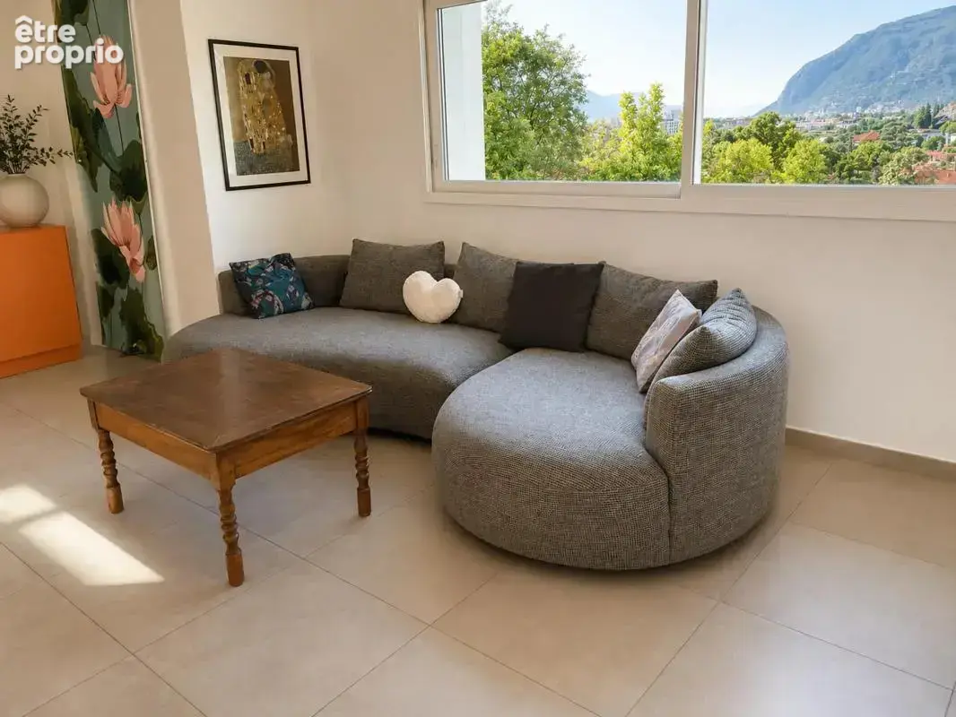 Maison de 5 pièces de 115 m² à Eybens - photo 3