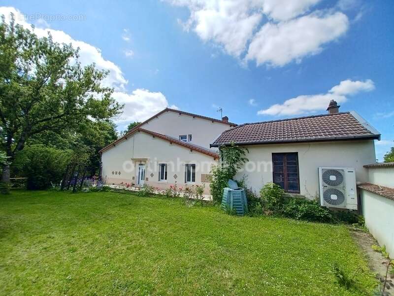 Maison à CONSENVOYE