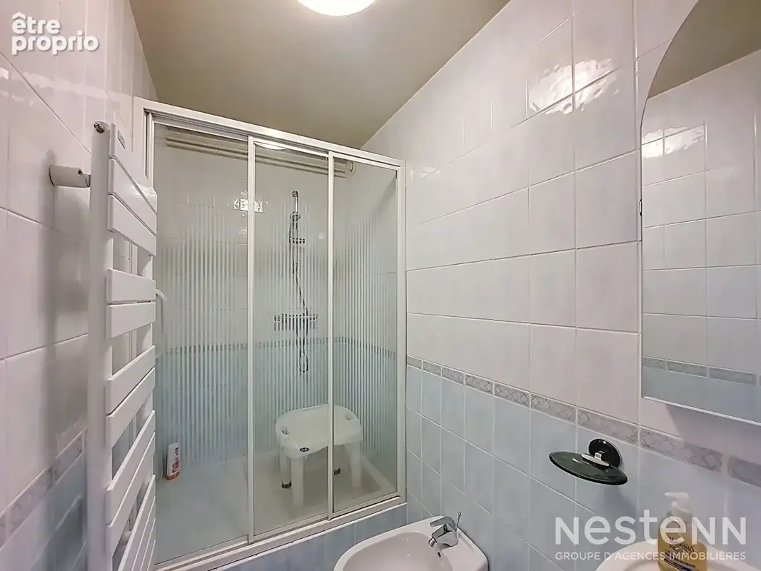 A Vendre Maison de 185 m² avec jardin clôturé dans un quartier résidentiel de Condom. - photo 10