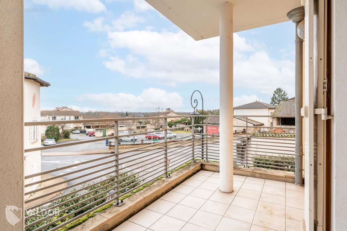 Appartement à CHARENTAY