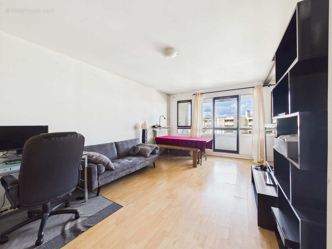 Appartement à SARTROUVILLE