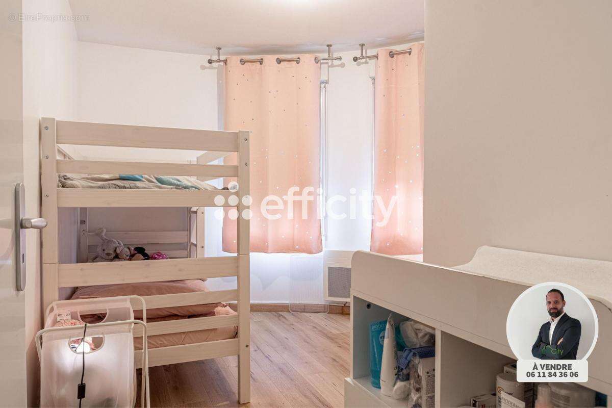 Appartement à VILLENEUVE-LE-ROI