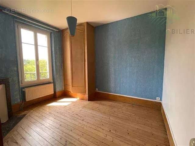 Maison à LIZY-SUR-OURCQ