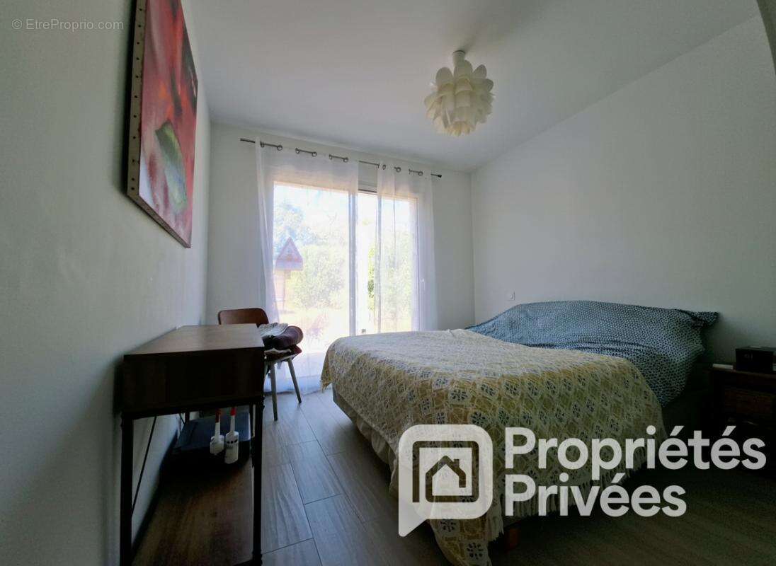 EXCLUSIVITE A VENDRE  37230 Fondettes centre, Maison 7 pièces 120 m² , jardin arboré et clos, garage, cave - photo 9