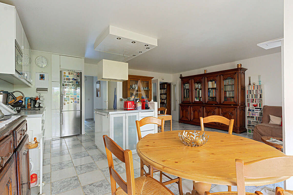 Appartement à NOGENT-SUR-MARNE
