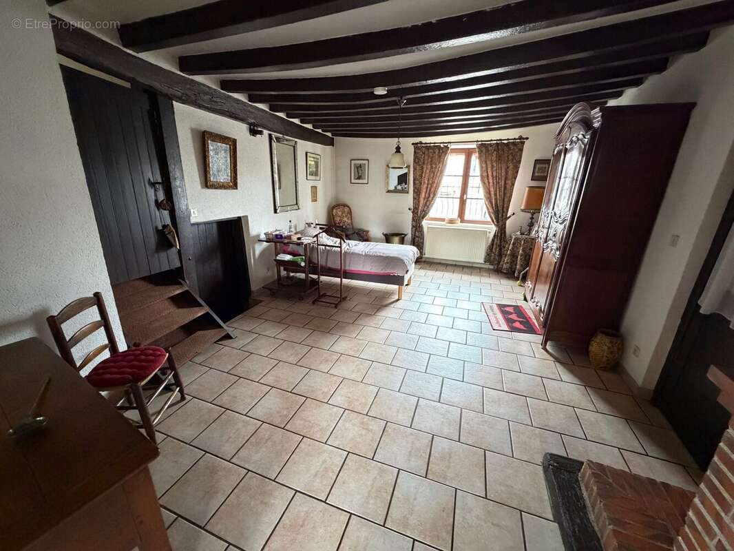 Maison à POILLY-LEZ-GIEN