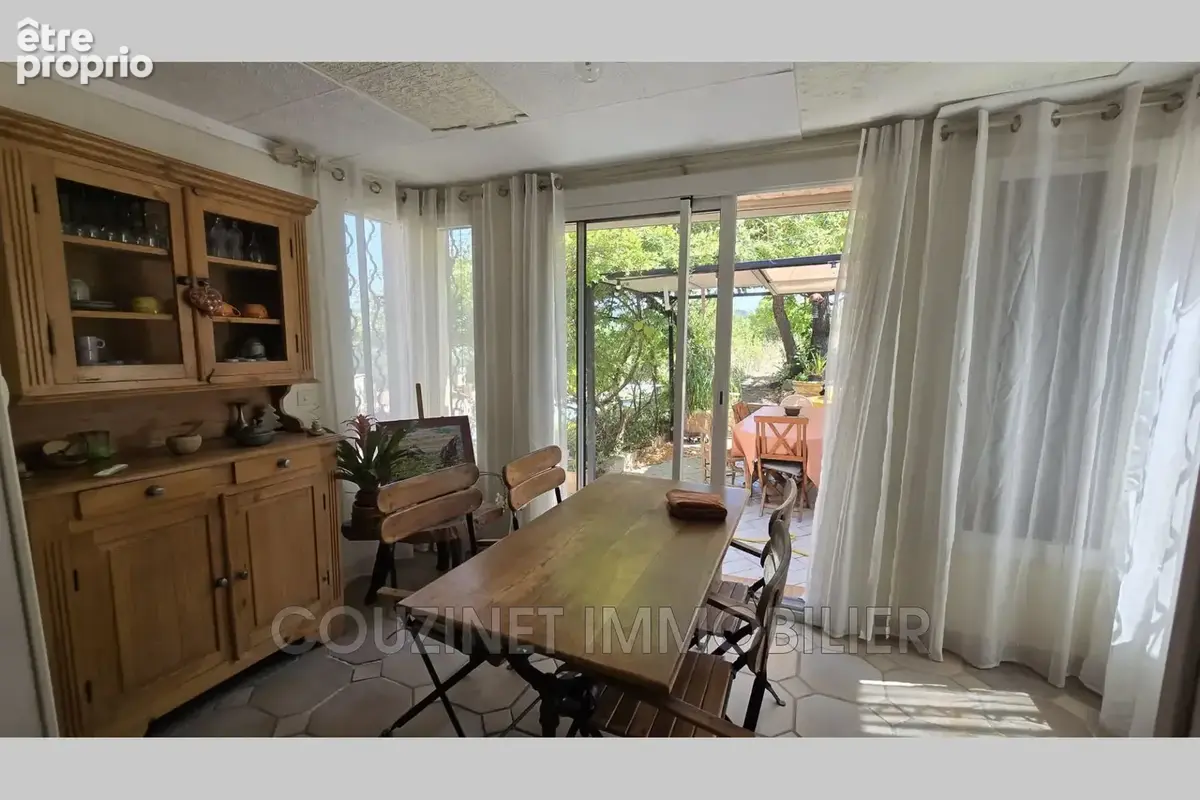 Maison 7 pièces 172 m² à vendre à Le Castellet (83330) - photo 6