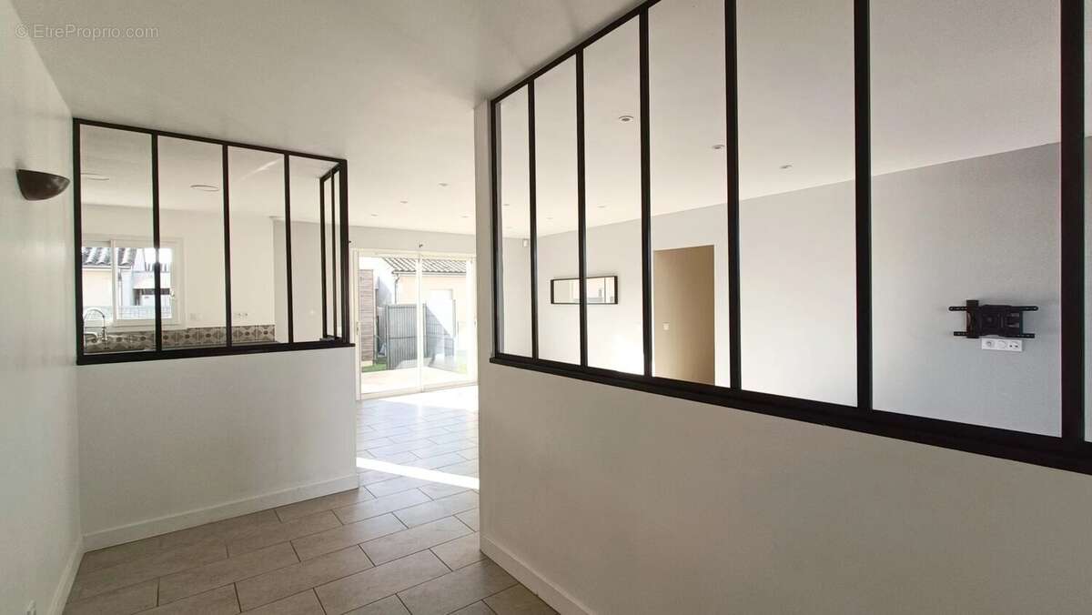 Maison à NEUVILLE-DE-POITOU