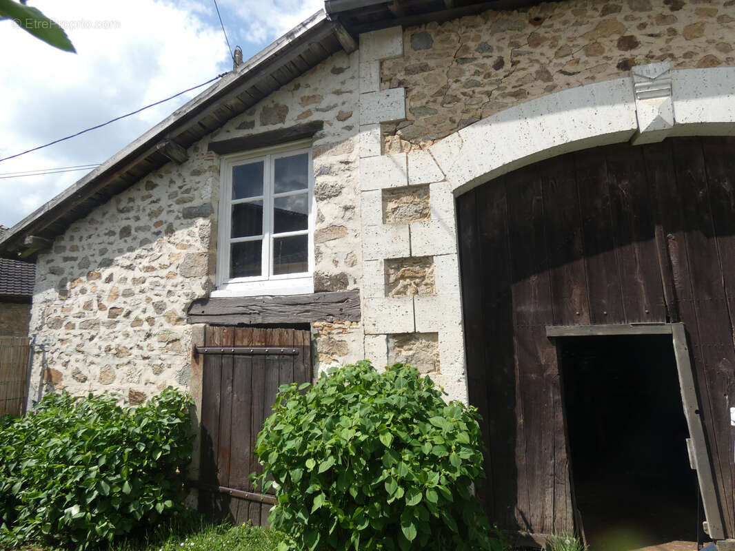 Maison à MAISONNAIS-SUR-TARDOIRE