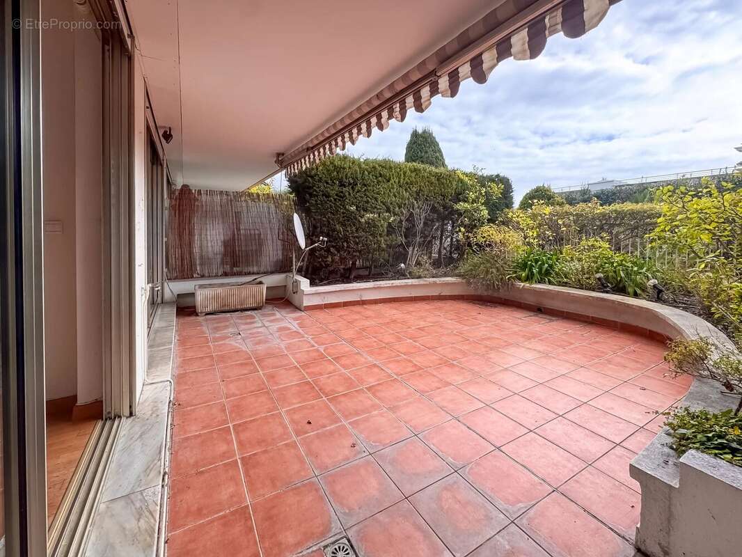 Appartement à BEAULIEU-SUR-MER