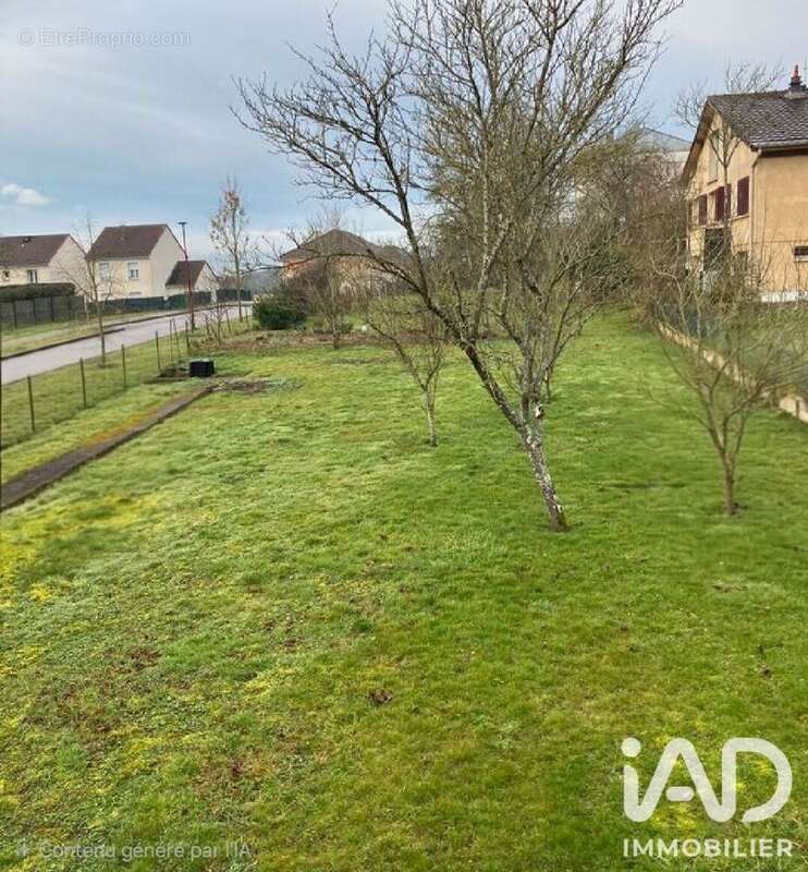 Terrain 340 m² à Neuves-Maisons  - photo 2