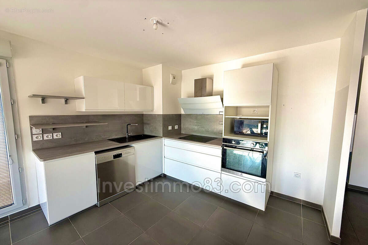 Appartement à ROUSSET