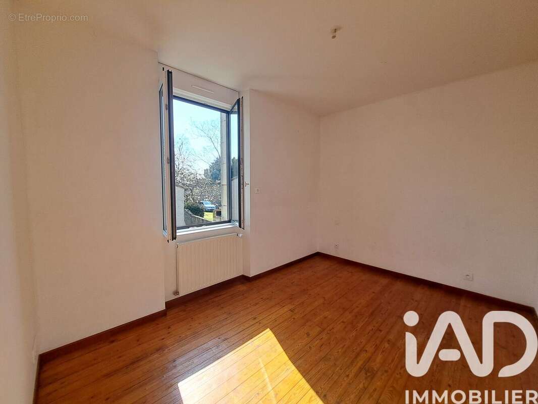 Maison 96 m² à Saint-Jacques-De-Thouars  - photo 4
