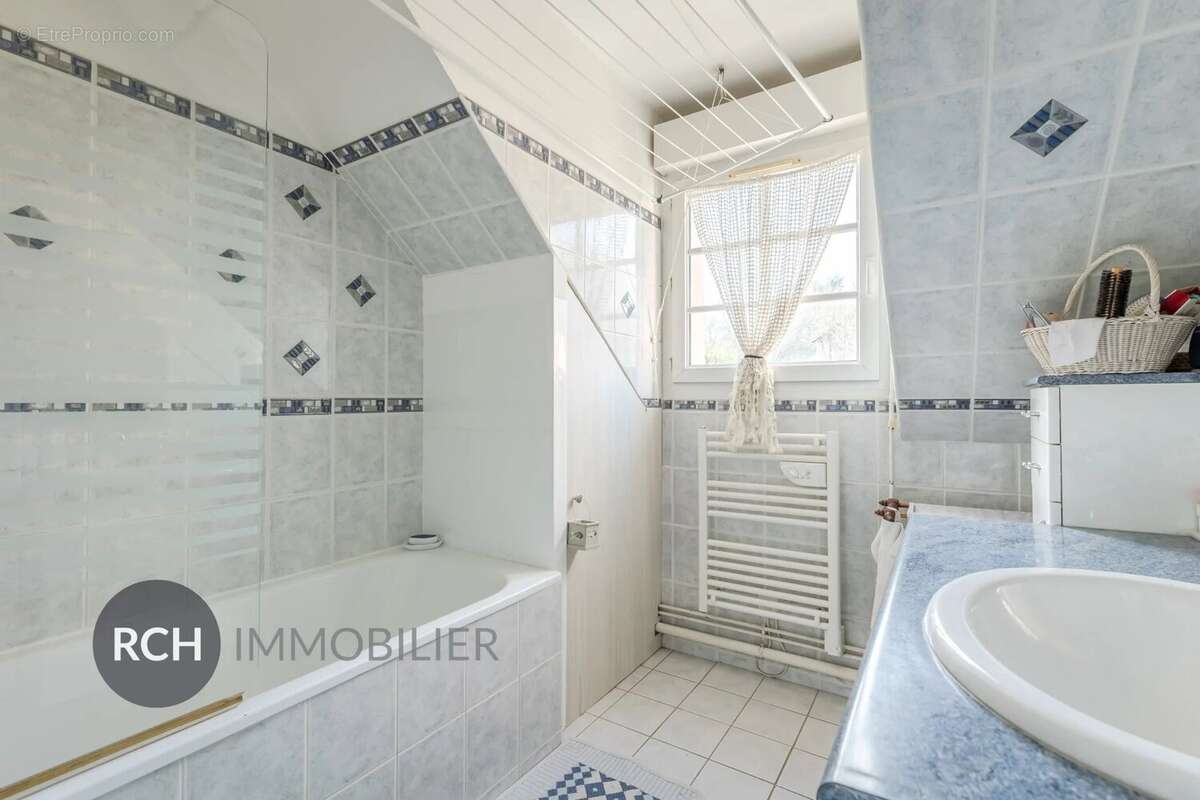 Maison à MONTFORT-L'AMAURY