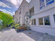 Maison à ASNIERES-SUR-SEINE