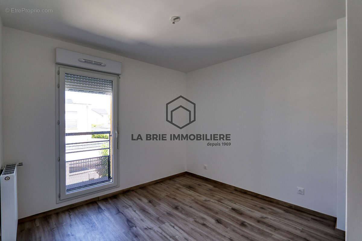 Maison à LA QUEUE-EN-BRIE