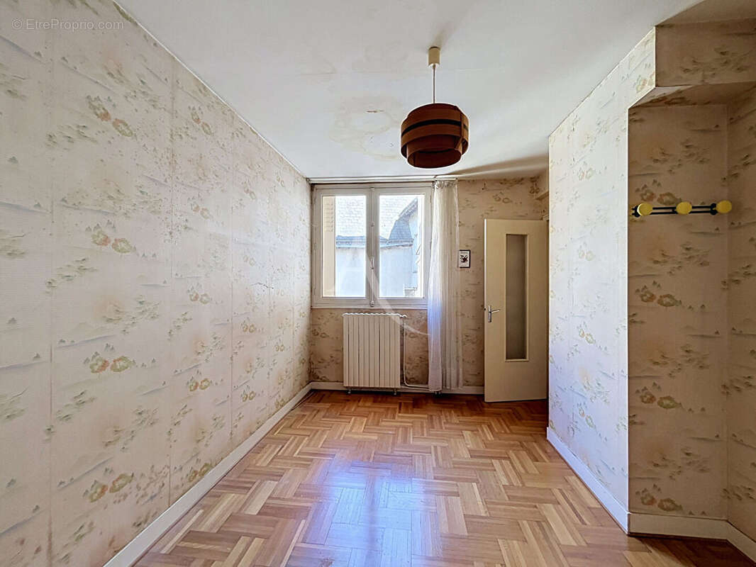 Maison 7 pièces Faubourg - 5 chambres - cours - photo 13
