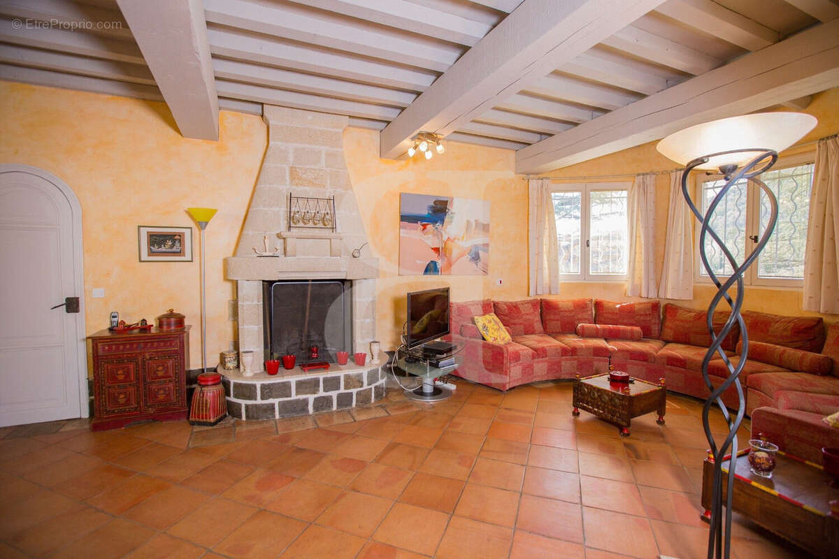 Maison à VAISON-LA-ROMAINE