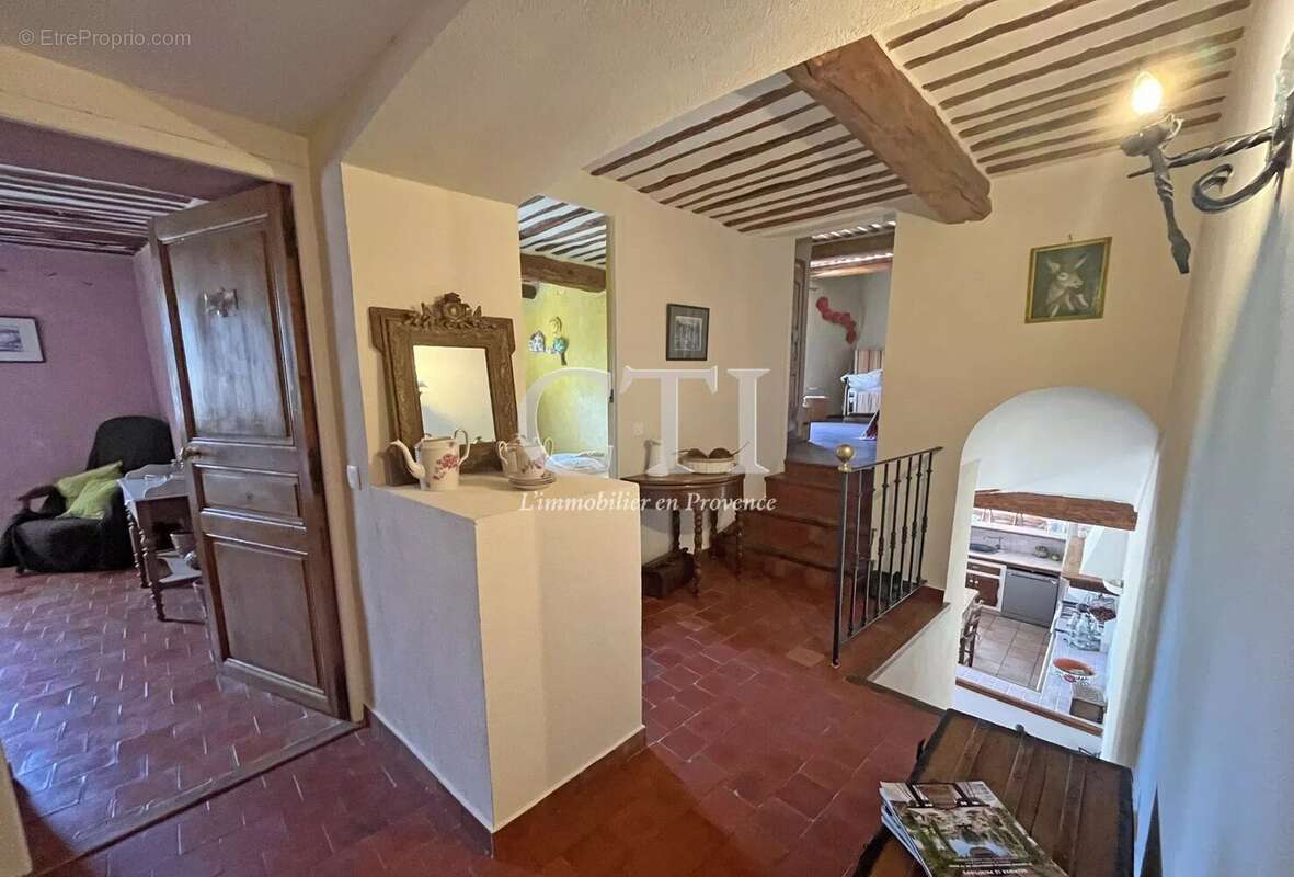 Maison à VAISON-LA-ROMAINE