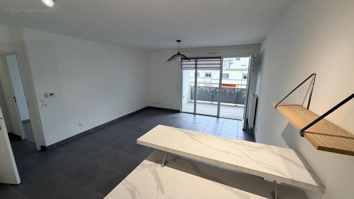 Photo 1 - Appartement à VILLEURBANNE