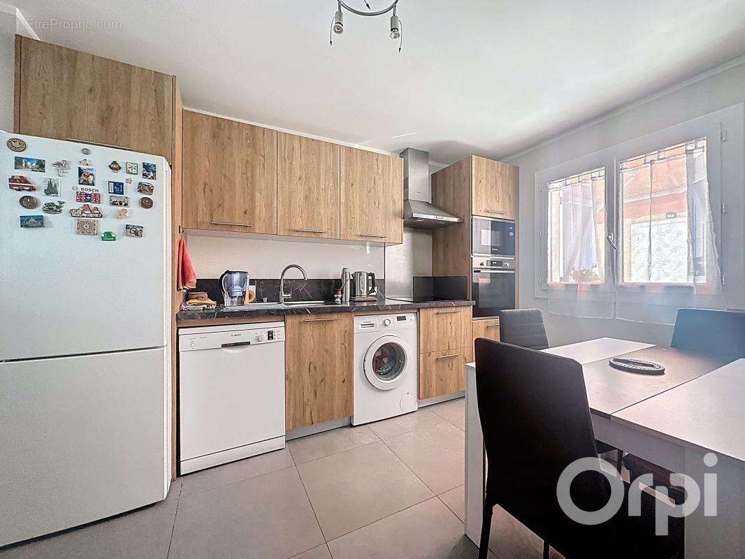 Maison à VILLENEUVE-LOUBET