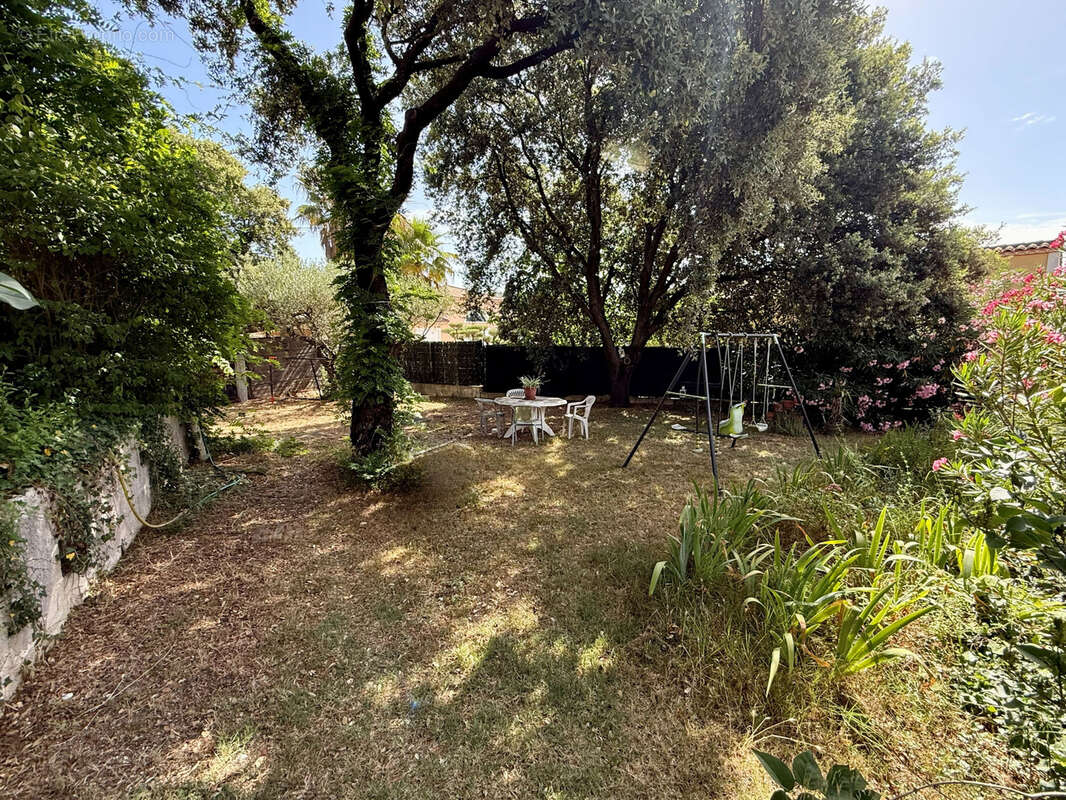 BOISSERON - Maison familiale 151 m2 - Terrain arboré et piscinable - Sous-sol 100 m2 - photo 15
