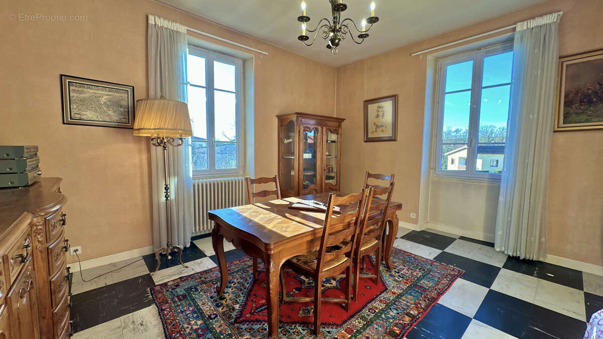 Maison à SAINT-ROMANS