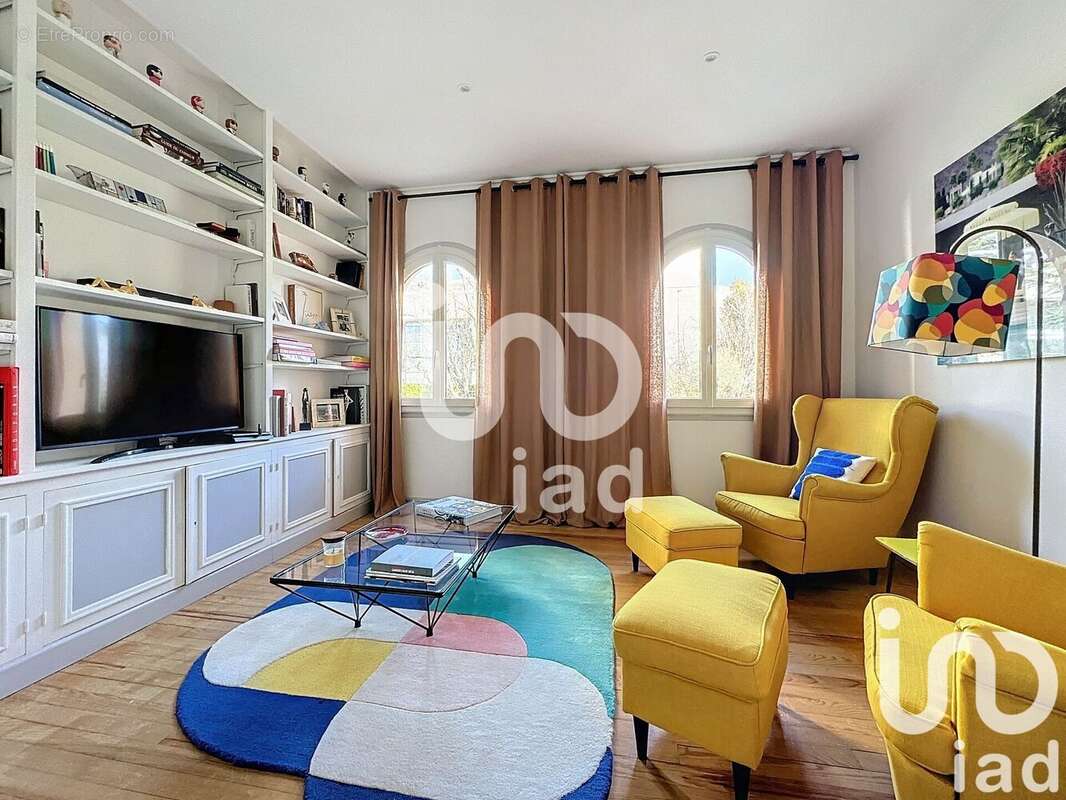 Maison 250 m² à Tarbes  - photo 9