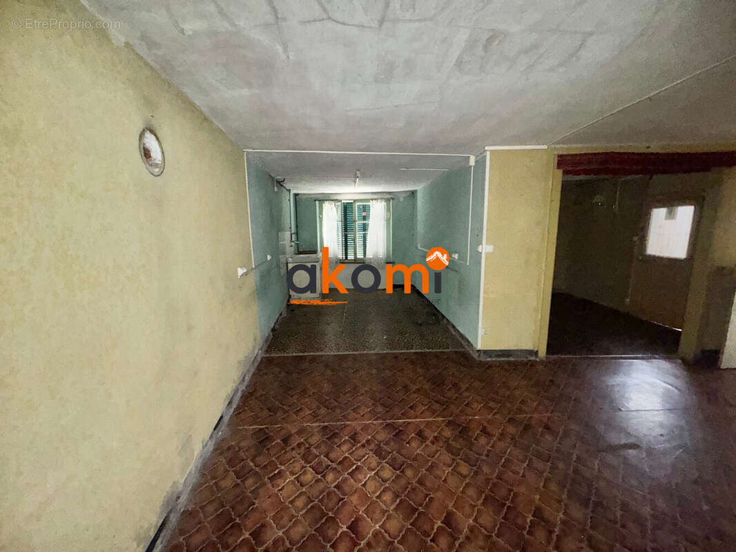 Maison 594 m² à Grimonviller  - photo 9