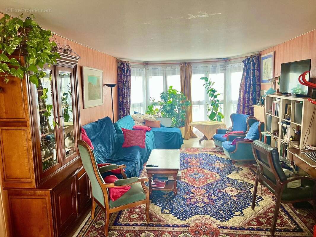 Appartement à PARIS-19E