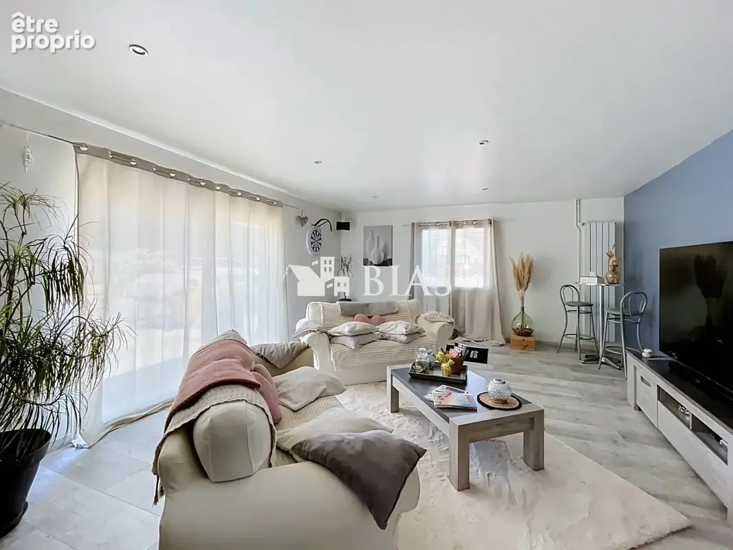 Maison 138 m² à Nassandres  - photo 6
