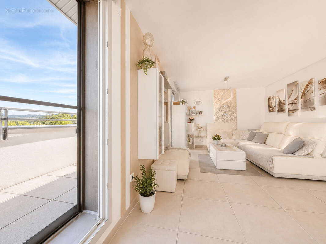 Appartement à VETRAZ-MONTHOUX