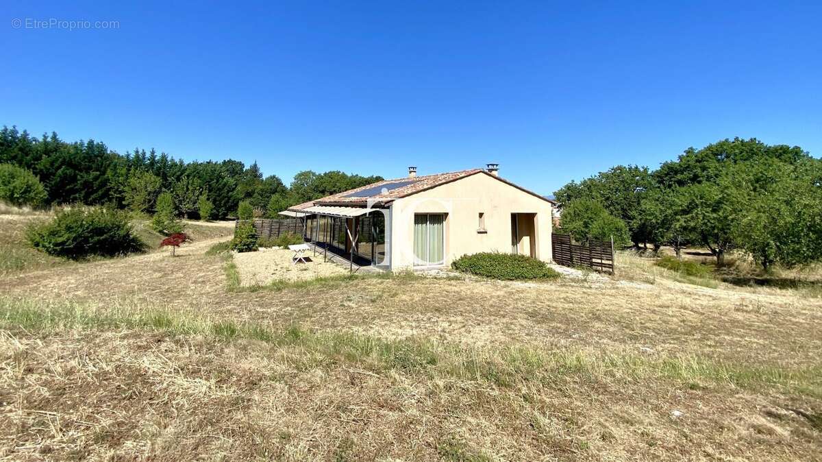 Secteur lussan, maison plain-pied 180m2 de conception bio-climatique, sur parcelle 6055m2 - photo 18