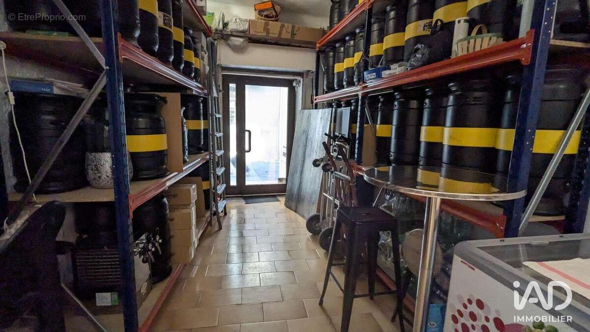 Photo 7 - Commerce à L&#039;ISLE-SUR-LA-SORGUE