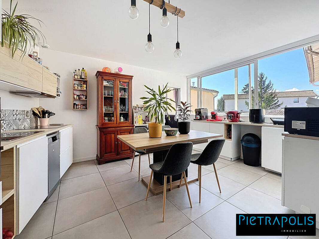 Appartement à VOURLES