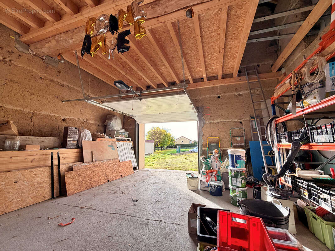 Maison à SAINT-JEAN-DE-SOUDAIN