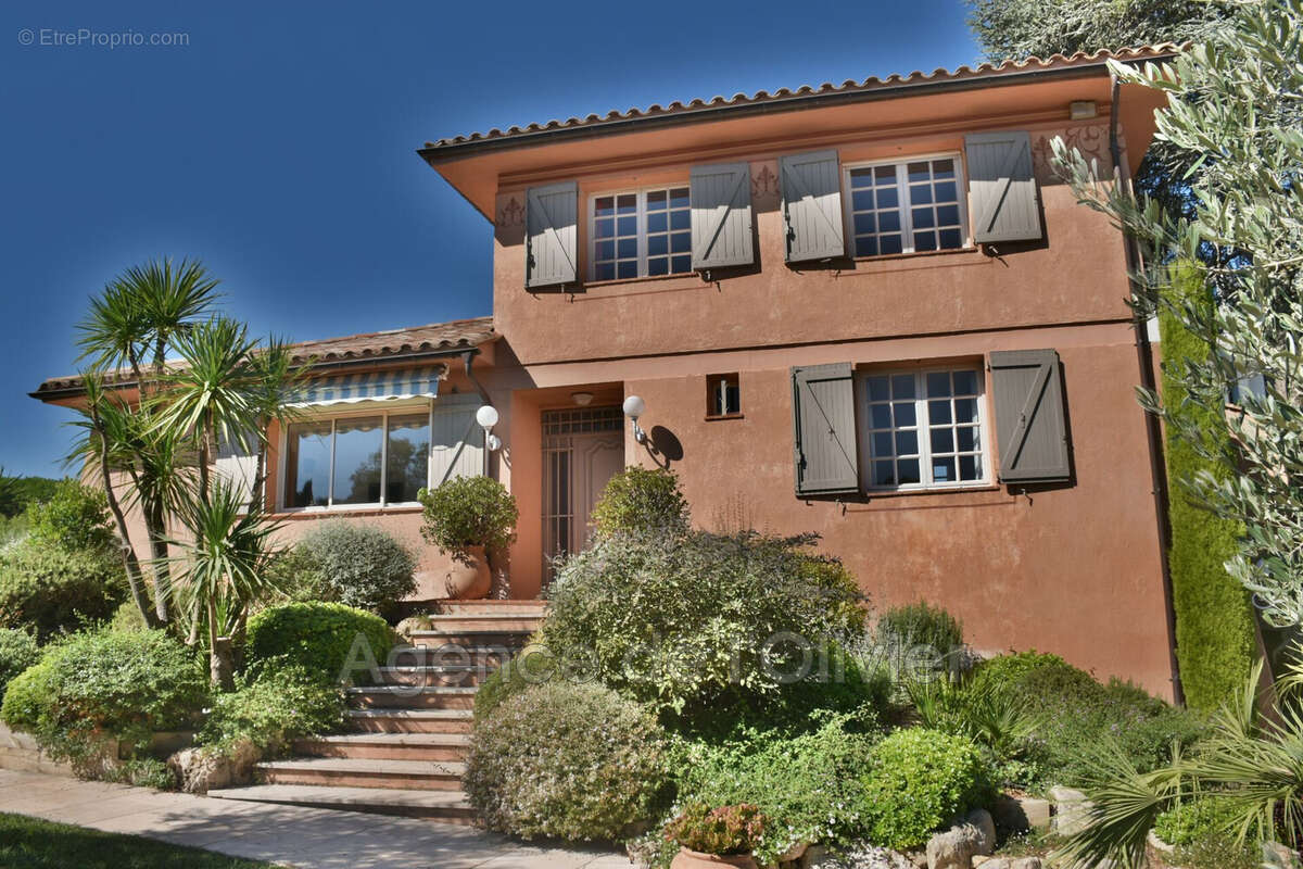 Maison 196 m² à Valbonne  - photo 5