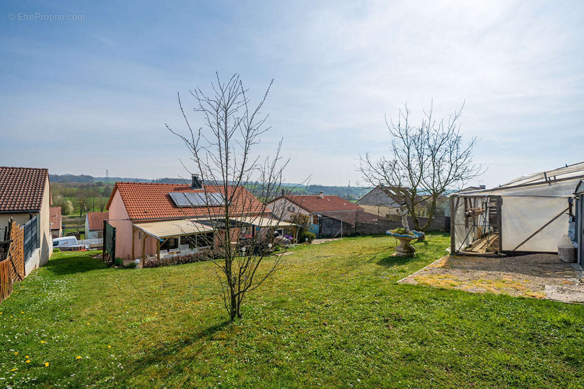Maison à BAINVILLE-SUR-MADON