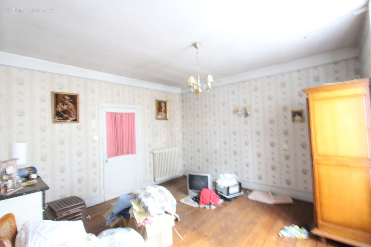 Maison à LA CHARITE-SUR-LOIRE