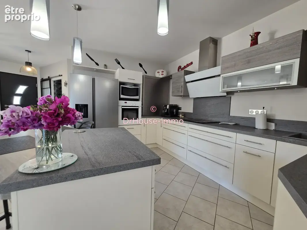 Maison 6 pièces 160 m² à vendre à Saint-Benoit (86280) - photo 46