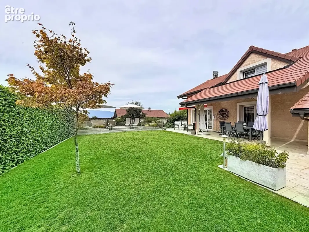 Maison familiale T5 de 190 m² avec jardin arboré, vue Salève & Jura COLLONGES SOUS SALEVE (74) - photo 4