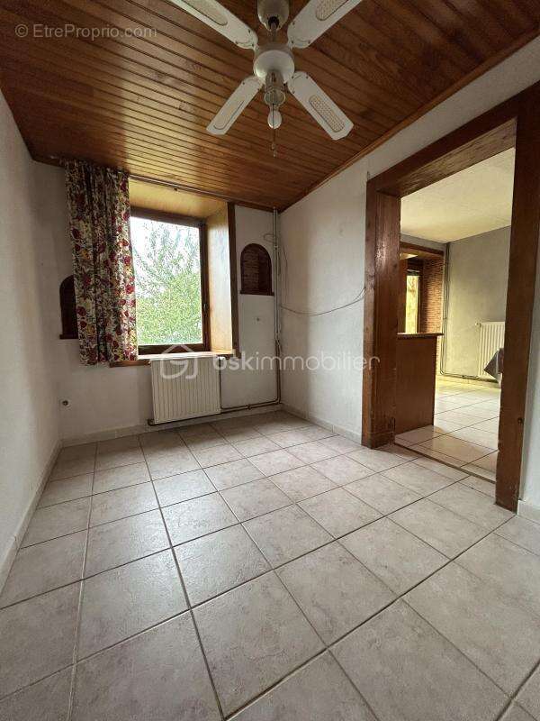 Maison à RENWEZ